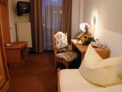 Hotel Restaurant Hassia Frielendorf Pokój zdjęcie